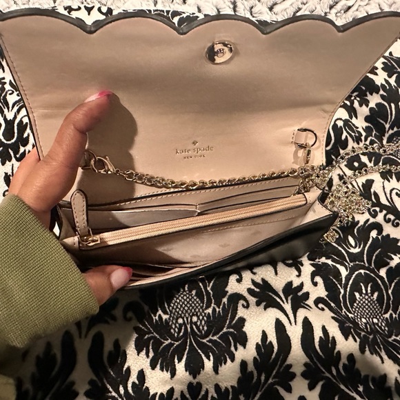 Kate Spade crossbody - Picture 2 of 3